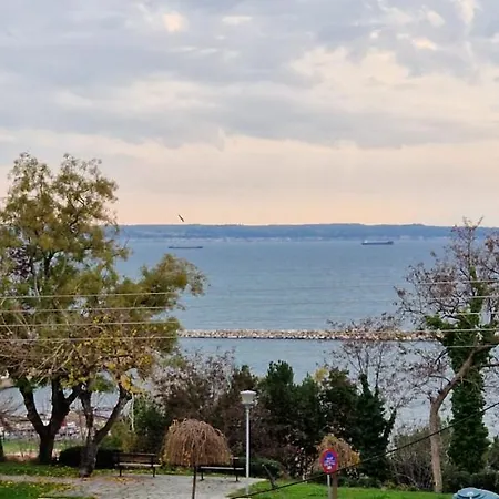 Sea View Across The Golden Bay Beach, Cosy Sunny, Spacious In Aretsou Kalamaria Thessaloniki