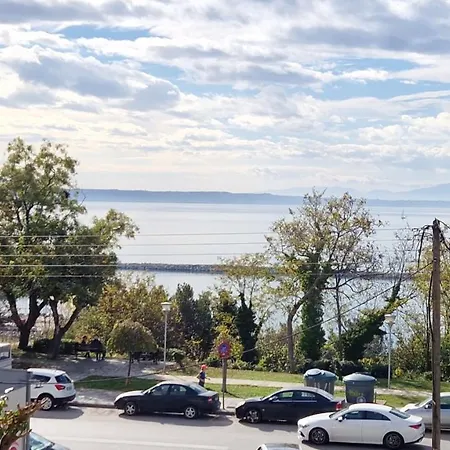 Sea View Across The Golden Bay Beach, Cosy Sunny, Spacious In Aretsou Kalamaria Apartment *