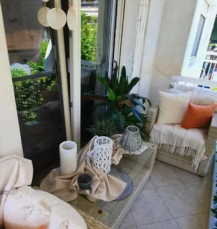Apartment Sea View Across The Golden Bay Beach, Cosy Sunny, Spacious In Aretsou Kalamaria *