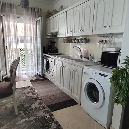 Apartment Sea View Across The Golden Bay Beach, Cosy Sunny, Spacious In Aretsou Kalamaria Thessaloniki
