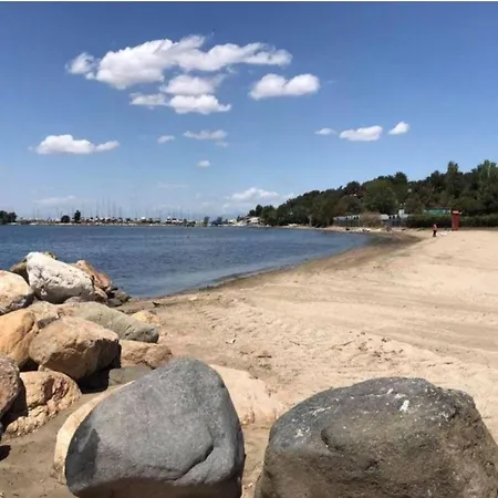 Sea View Across The Golden Bay Beach, Cosy Sunny, Spacious In Aretsou Kalamaria