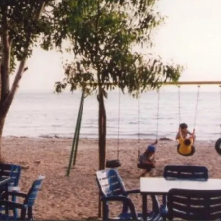 Apartment Sea View Across The Golden Bay Beach, Cosy Sunny, Spacious In Aretsou Kalamaria *